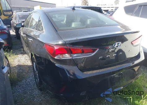 2019 Hyundai Sonata Limited z USA, uszkodzony, nr VIN 5NPE34AF6KH820919